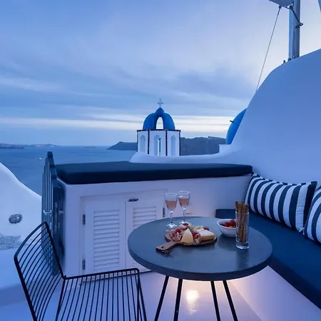 Bluedome Cavehouses By Otium Villas Oia Exterior photo