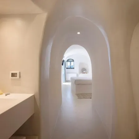 Bluedome Cavehouses By Otium Villas Oia Room photo