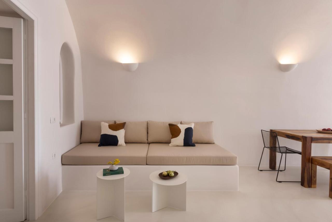 Bluedome Cavehouses By Otium Oia (Santorini)